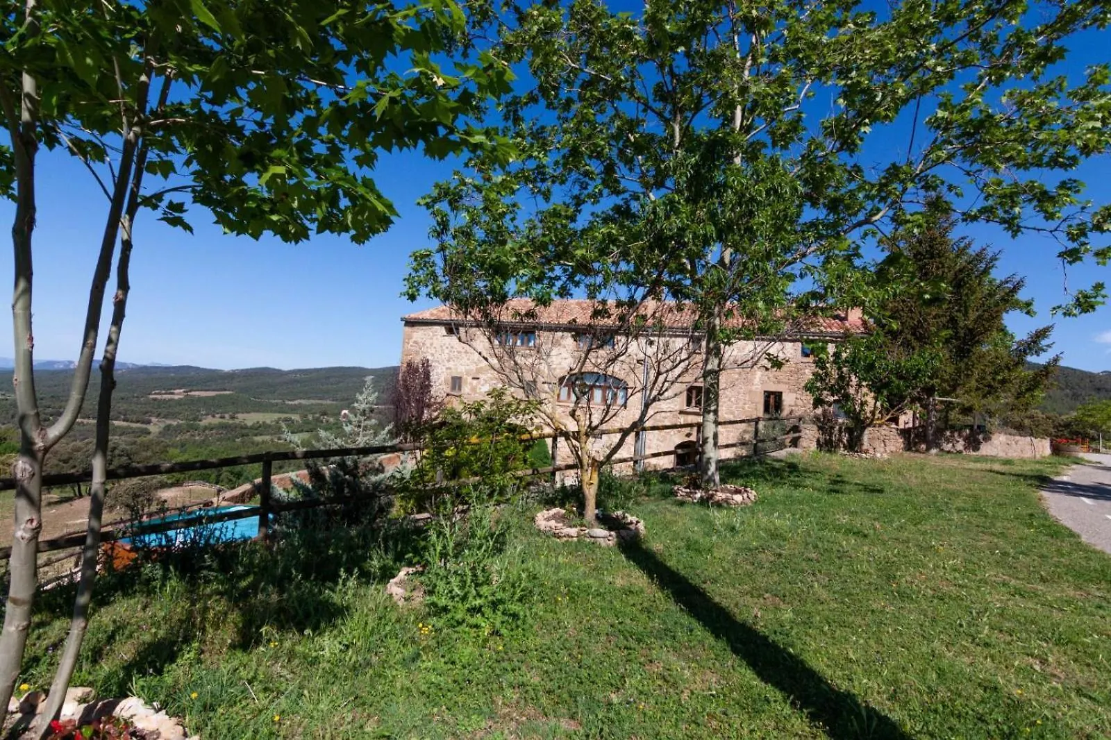 Lodge Angrill Habitacions Villa Lladurs